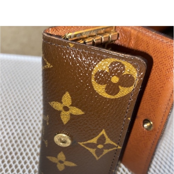 Louis Vuitton monogram key holder excellent condition - Picture 3 of 9